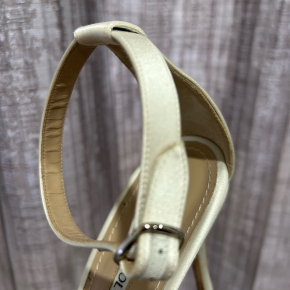 Manolo Blanik Chaos Satin Sandal in Ivory - Picture 9 of 9